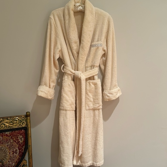 MASTRO RAPHAEL Other - NEW MASTRO RAPHAEL LUXURY TERRY ITALIAN DESIGNER LONG LENGTH ROBE CREAM SIZE M